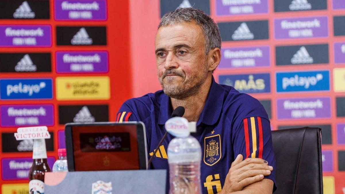 El seleccionador español Luis Enrique Martínez durante una rueda de prensa.