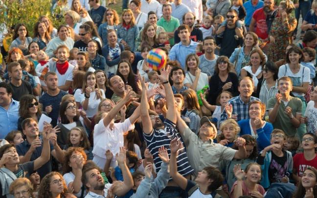 Ambiente festivo en el cohete de Cizur Menor de 2018.