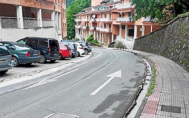 Imagen de la zona trasera de Jos&eacute; Luis I&ntilde;arra pasealekua. | FOTO: A.D.