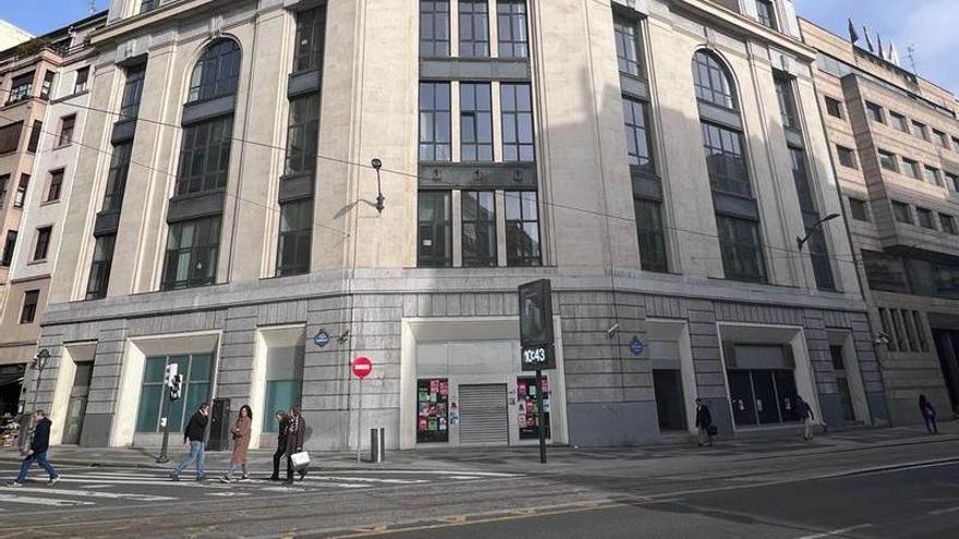 El edificio, construido en 1926, fue vendido por Telefónica en 2015.