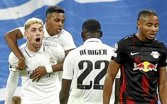 Fede Valverde celebra su gol, que abrió el camino de la victoria al Real Madrid.