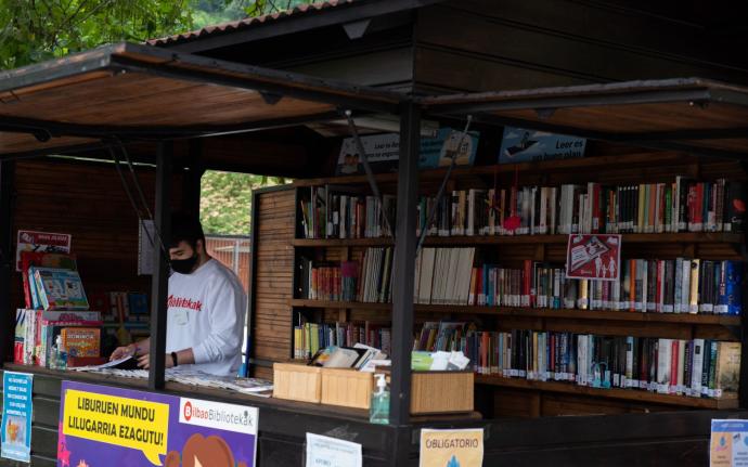 Imagen de archivo de una de las bibliotecas de verano de Bilbao.