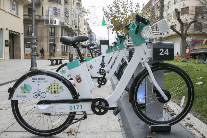 Pamplona estrena su primer sistema de alquiler de bicicleta eléctrica pública con 400 bicis