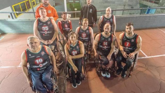 La plantilla del Bidaideak Bilbao BSR posa para DEIA antes de viajar a Alemania. La plantilla del Bidaideak Bilbao BSR posa para DEIA antes de viajar a Alemania.