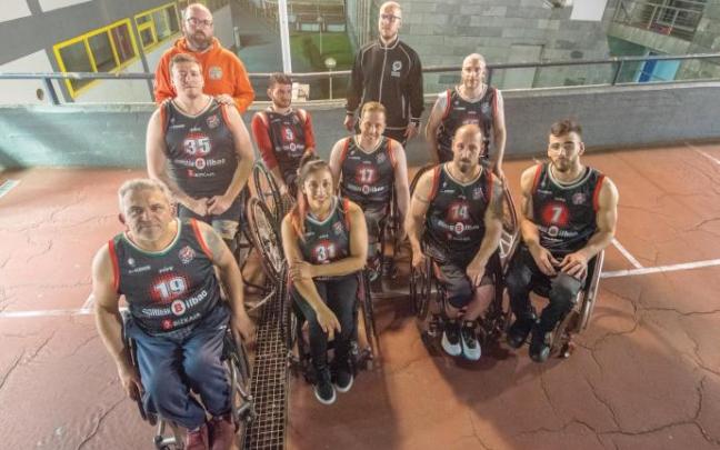 La plantilla del Bidaideak Bilbao BSR posa para DEIA antes de viajar a Alemania. La plantilla del Bidaideak Bilbao BSR posa para DEIA antes de viajar a Alemania.