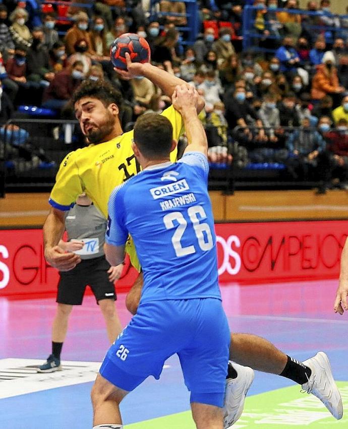 El Bidasoa, en el partido ante el Orlen Wisla. Foto: Gorka Estrada