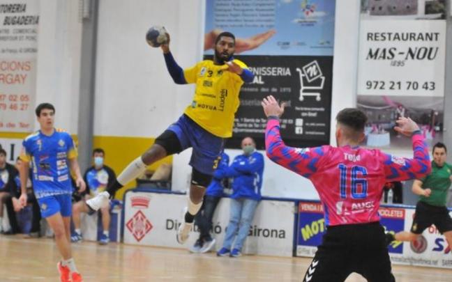 Dariel García, en el duelo copero ante el Sarrià. Dariel García, en el duelo copero ante el Sarrià.