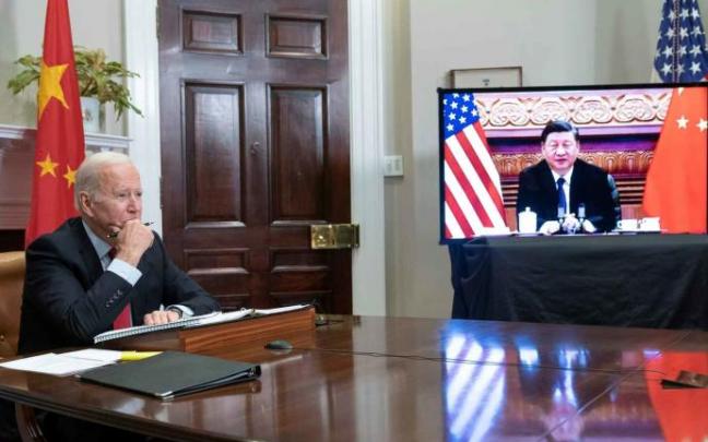 Los presidentes de EE.UU. y China durante al reunión telemática que mantuvieron en noviembre Los presidentes de EE.UU. y China durante al reunión telemática que mantuvieron en noviembre
