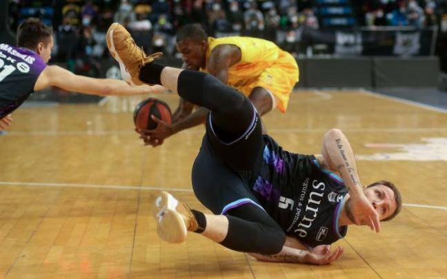 Rafa Luz volvió a contagiar a sus compañeros y a los espectadores su espíritu guerrero y su intensidad.