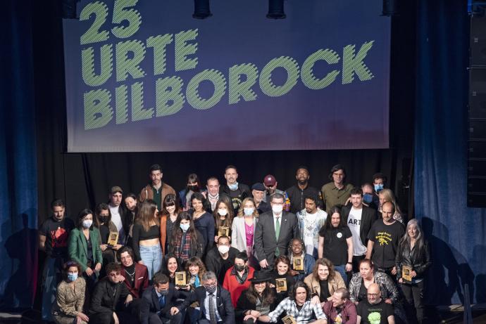 25 personas, entidades o grupos han sido reconocidos por su contribución a la historia de Bilborock.