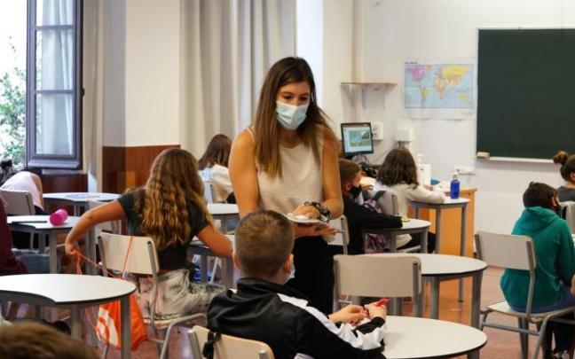 Educación dice que las bajas se están "estabilizando" y se cubren "prácticamente todas". Educación dice que las bajas se están "estabilizando" y se cubren "prácticamente todas".