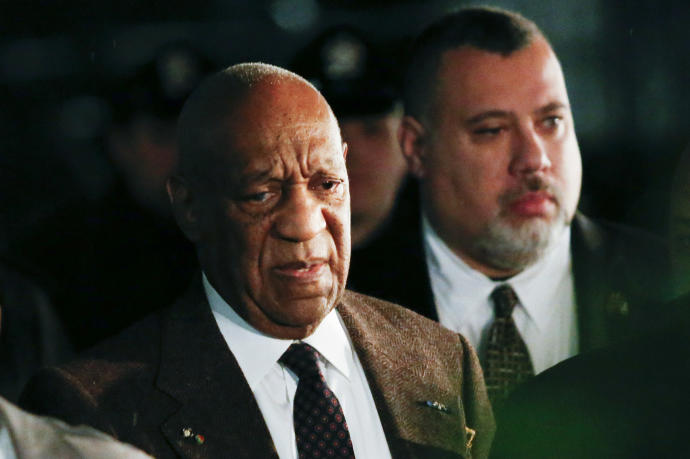 Bill Cosby durante otro juicio por agresión sexual en 2016.