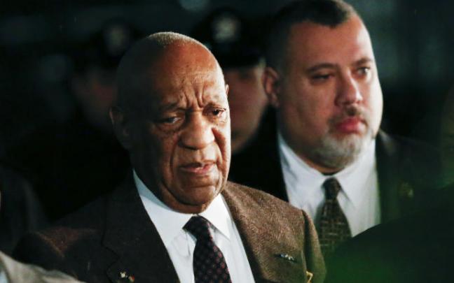 Bill Cosby durante otro juicio por agresión sexual en 2016.