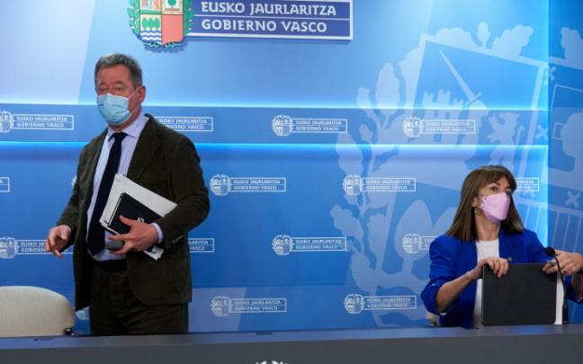 El portavoz del Gobierno vasco, Bingen Zupiria, con la vicelehendakari segunda, Idoia Mendia