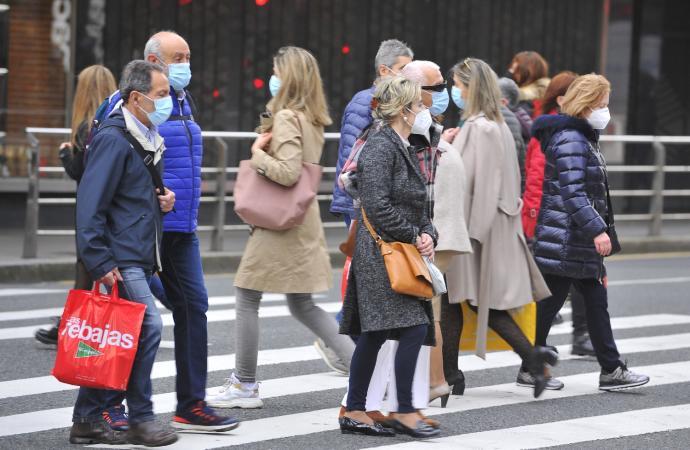 La incidencia acumulada desciende casi 130 puntos