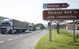 Los peajes se aplicarán en cinco carreteras del territorio, entre ellas la N-240 Los peajes se aplicarán en cinco carreteras del territorio, entre ellas la N-240