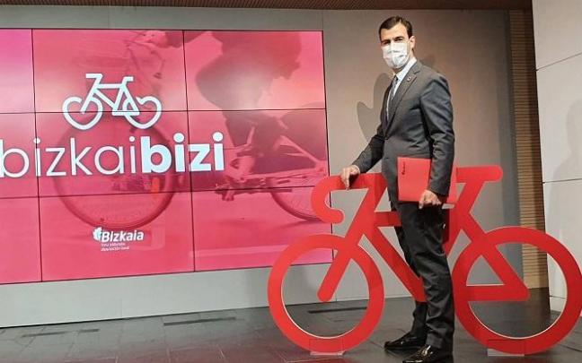 El diputado foral de Transportes y Movilidad Sostenible, Miguel Ángel Gómez Viar