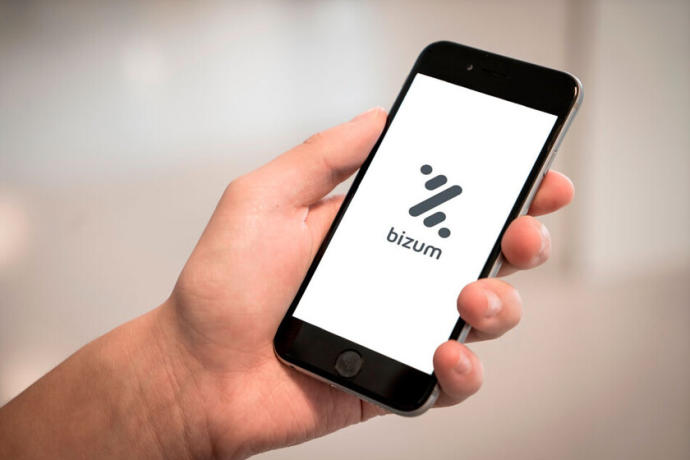 Logotipo de Bizum en una pantalla de móvil.