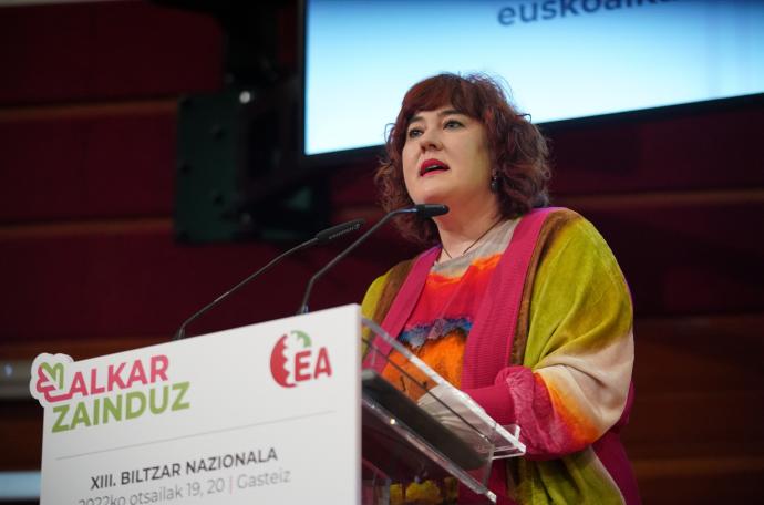 Eba Blanco tras ser reelegida secretaria general de EA.