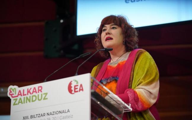 Eba Blanco tras ser reelegida secretaria general de EA.