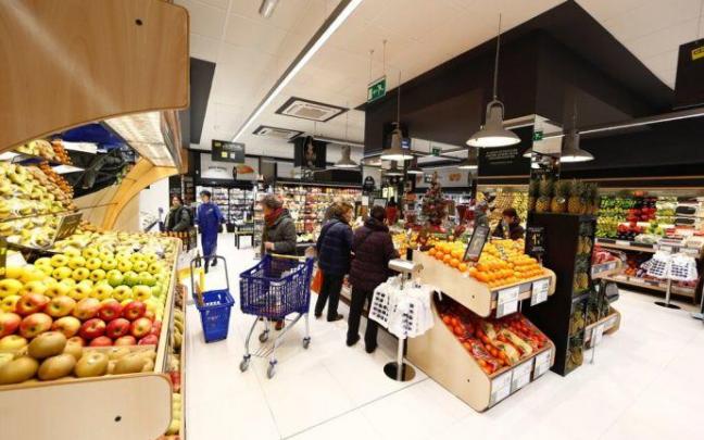 Interior de un supermercado. Interior de un supermercado.