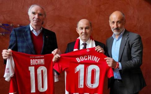 José Ángel Iribar, Ricardo Bochini y Aitor Elizegi. José Ángel Iribar, Ricardo Bochini y Aitor Elizegi.