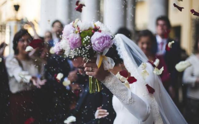 Euskadi cuadriplicó en primavera la cifra de bodas por los efectos de la covid en 2020