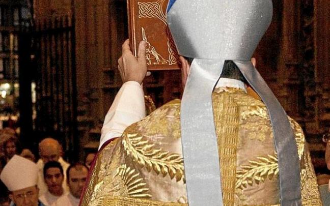 Misa en la Catedral Nueva. Foto: Pilar Barco