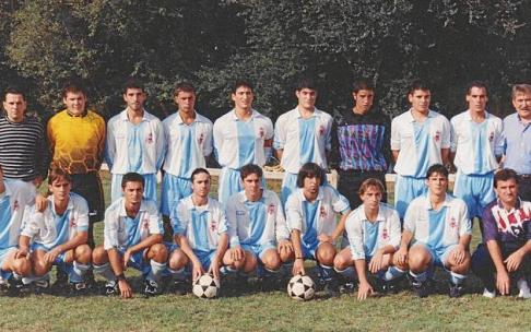 Foto de la primera plantilla del Bidezarra. Foto: Cedida Foto de la primera plantilla del Bidezarra. Foto: Cedida