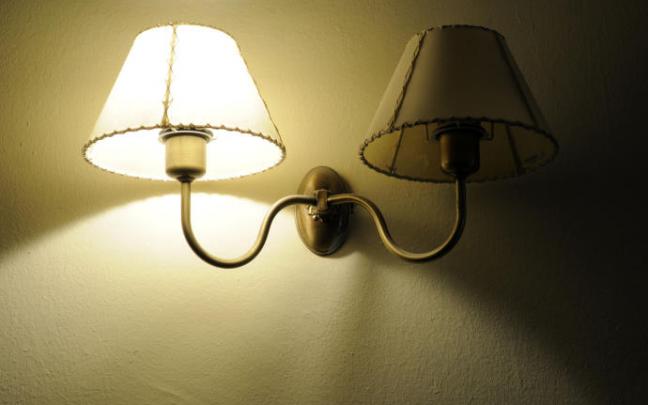 El precio más alto se dará entre las 20.00 y las 21.00 horas, cuando alcanzará los 319,03 euros megavatios hora