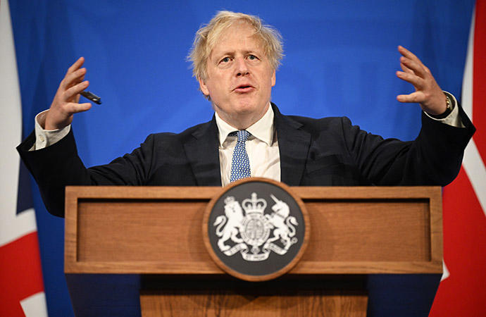 Boris Johnson se enfrenta este lunes a una moción de censura interna.