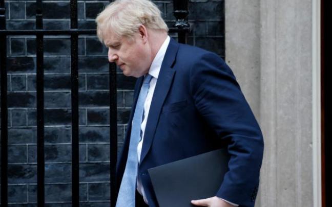 Boris Johnson, frente a la sede de Downing Street.
