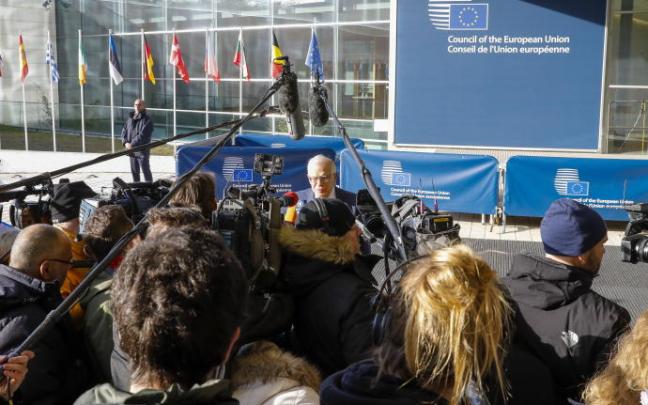 El jefe de la diplomacia europea, Josep Borrella en la entrada del Consejo de ministros de Exteriores que se celebra en Luxemburgo El jefe de la diplomacia europea, Josep Borrella en la entrada del Consejo de ministros de Exteriores que se celebra en Luxemburgo
