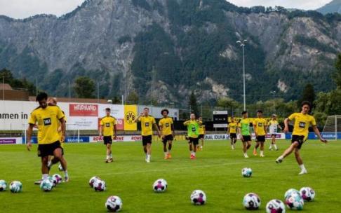 La plantilla del Borussia Dortmund, en la pretemporada del año pasado en Suiza