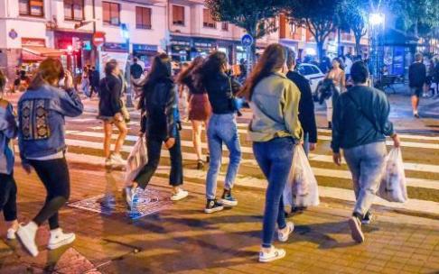 El consejero de Seguridad afirma que el botellón convocado en el campus de Leioa no tuvo éxito El consejero de Seguridad afirma que el botellón convocado en el campus de Leioa no tuvo éxito