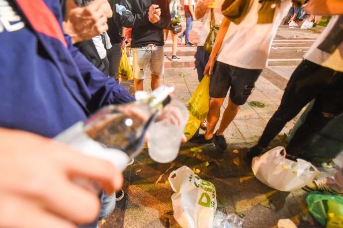 El Ayuntamiento seguirá persiguiendo la práctica del botellón