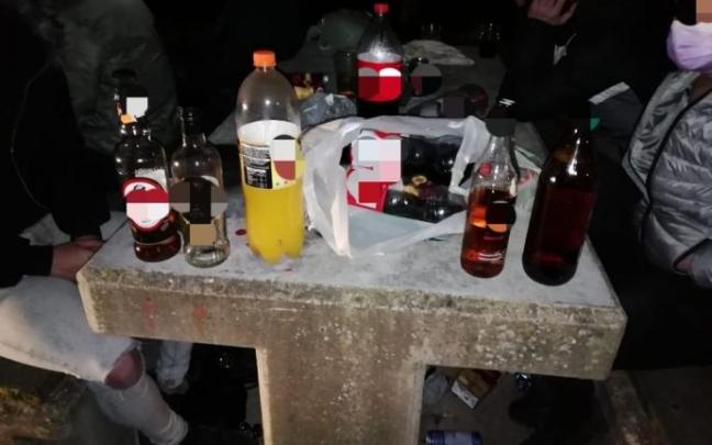 Restos de botellón, este mes de marzo en Aranzadi.