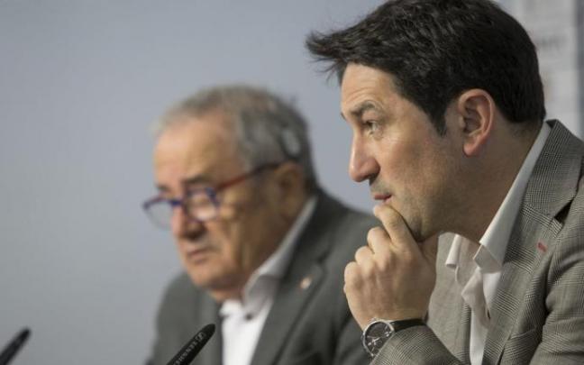 Braulio, en una rueda de prensa con Sabalza.