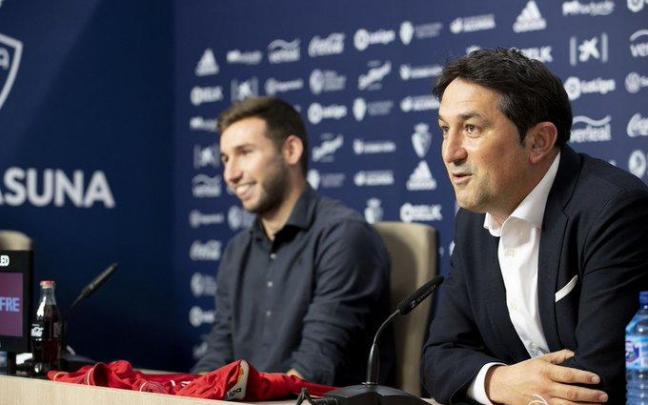 Braulio Vázquez, durante el acto de renovación de Osasuna