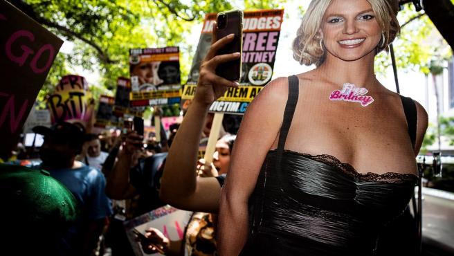 Fans de Britney Spears, congregados junto los Juzgados de Los Ángeles