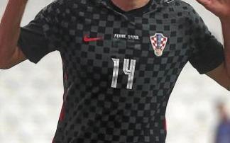 Ante Budimir, celebrando un gol en el Turquía-Croacia del año pasado.