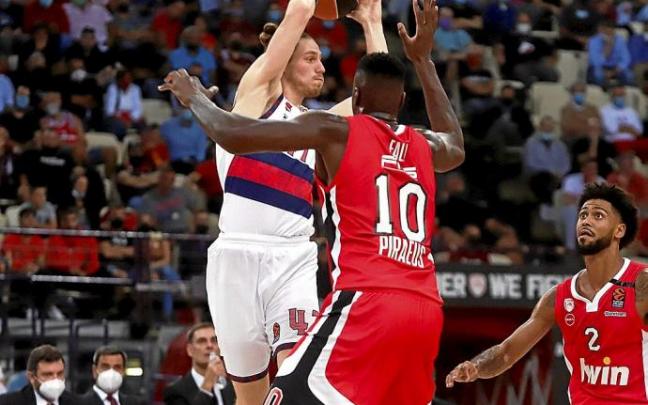 Kurucs volverá a ejercer hoy de base debido a la baja de Baldwin por paternidad. Foto: Efe