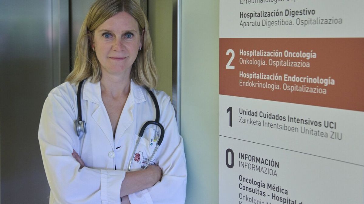 Virginia Arrazubi, en la planta de hospitalización de Oncología del Hospital Universitario de Navarra.