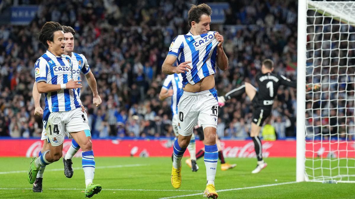 Oyarzabal festeja el gol que le marcó al Athletic este sábado.