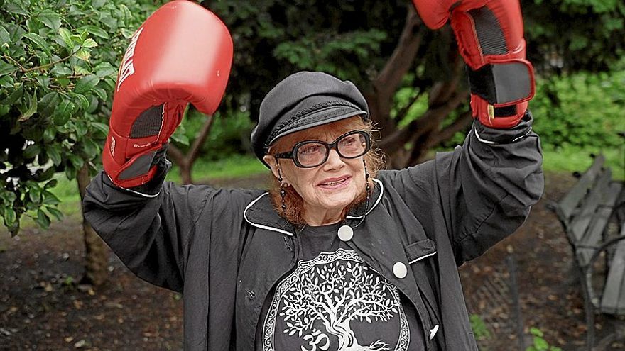 Lynne Charnay, de 96 años, en ‘En busca de la juventud perdida’. | FOTO: RTVE