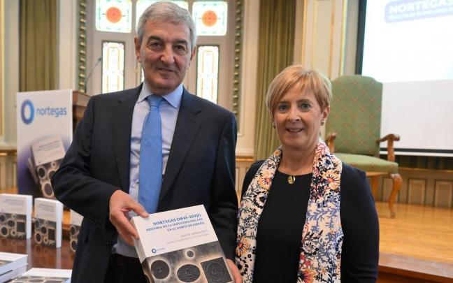 el presidente de Nortegas y del Grupo Noticias, I&ntilde;aki Alzaga, junto con Arantxa Tapia