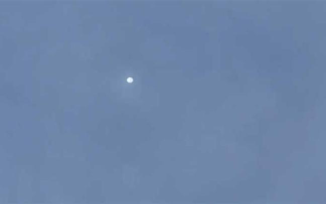 El globo aerostático espía de China sobrevolando EE.UU.