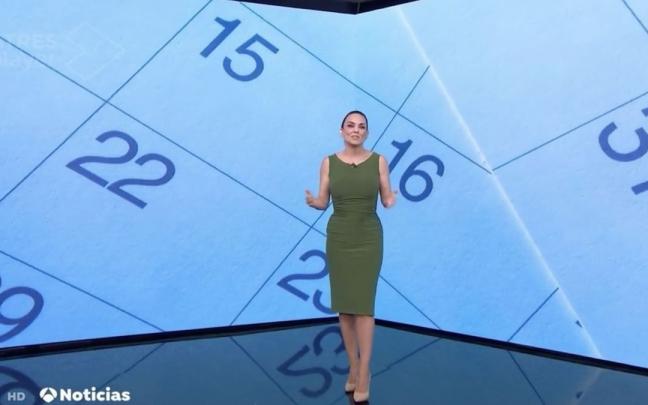 Mónica Carrillo protagoniza un divertido momento debido a los memes de Julio Iglesias. Mónica Carrillo protagoniza un divertido momento debido a los memes de Julio Iglesias.