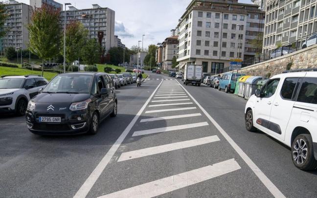 En esta parte de la avenida de Pasai San Pedro, el bidegorri irá por el centro de la calzada.