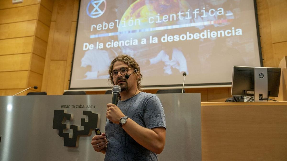 Fernando González Alaguero, en la charla que ha dado este miércoles en la UPV-EHU